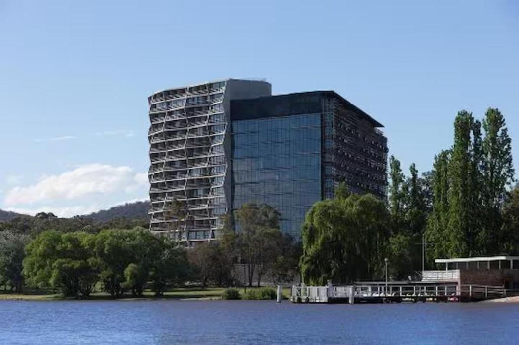 Nishi Holiday Apartments Канберра Экстерьер фото